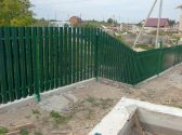 Забор. Металлический штакетник.